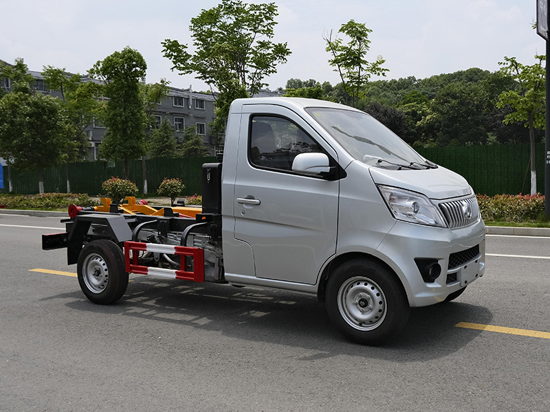 長安2900勾臂垃圾車